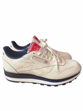 New Reebok Classic Leather Sneakers in Cream with Navy Trim